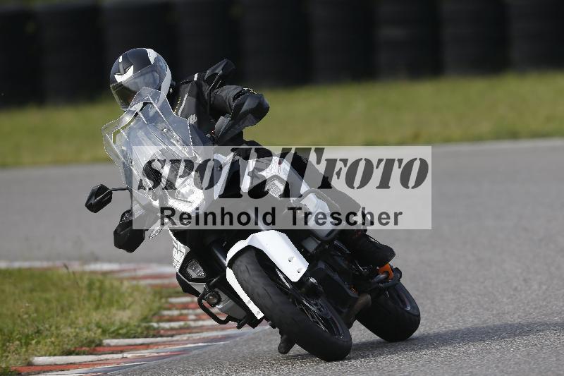 /Archiv-2024/17 01.05.2024 Speer Racing ADR/Schnuppertraining